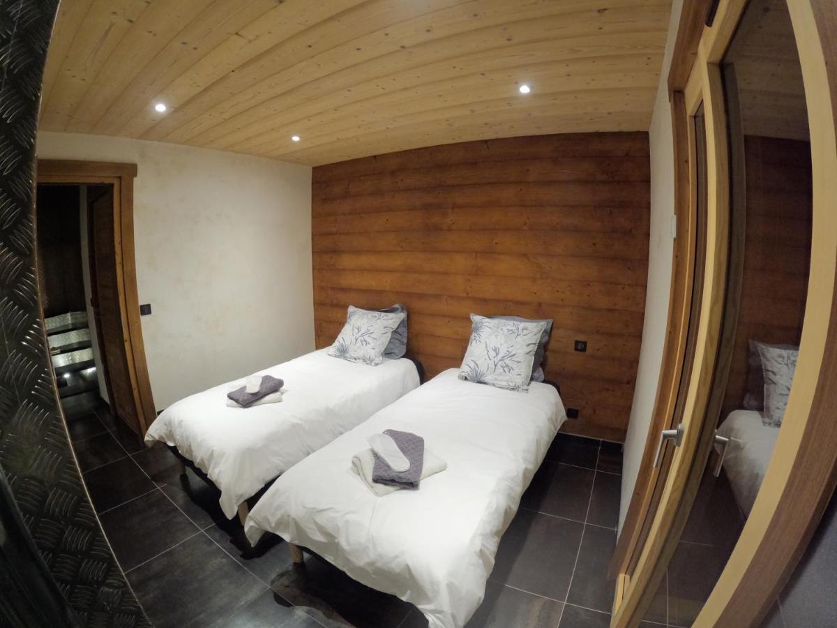Chalet Anzac Chalet 5 Etoiles en Rondins Tout Neuf Unique dans les Aravis Les Villards-sur-Thônes Extérieur photo